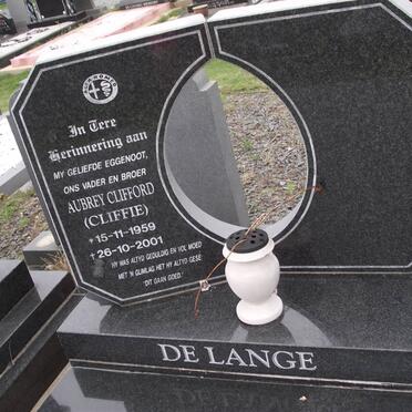 LANGE Aubrey Clifford, de 1959-2001