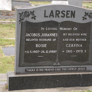 LARSEN Jacobus Johannes 1907-1988 &amp; Gerfina 1910-1970