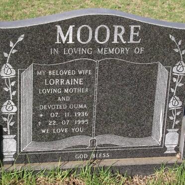 MOORE Lorraine 1936-1995