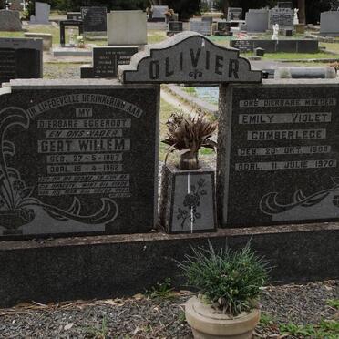 OLIVIER Gert Willem 1887-1962 &amp; Emily Violet CUMBERLEGE 1898-1970