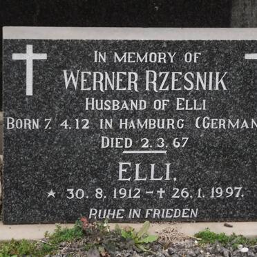 R - Vanne :: Surnames - R