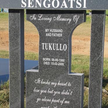 SENGOATSI Tukullo 1980-2009