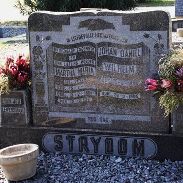 STRYDOM Johan Daniel Wilhelm 1905-1995 &amp; Martha Maria GEYER  -1964