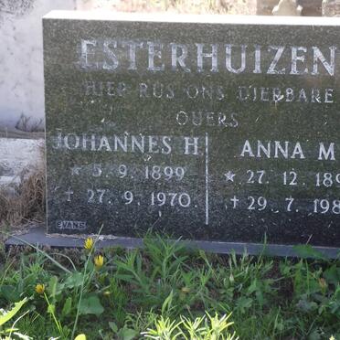 ESTERHUIZEN Johannes H. 1899-1970 &amp; Anna M. 1899-1981