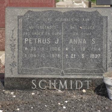 SCHMIDT Petrus J 1906-1978 &amp; Anna S. 1914-1997