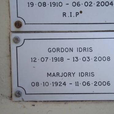 IDRIS Gordon 1918-2008 &amp; Marjory 1924-2006