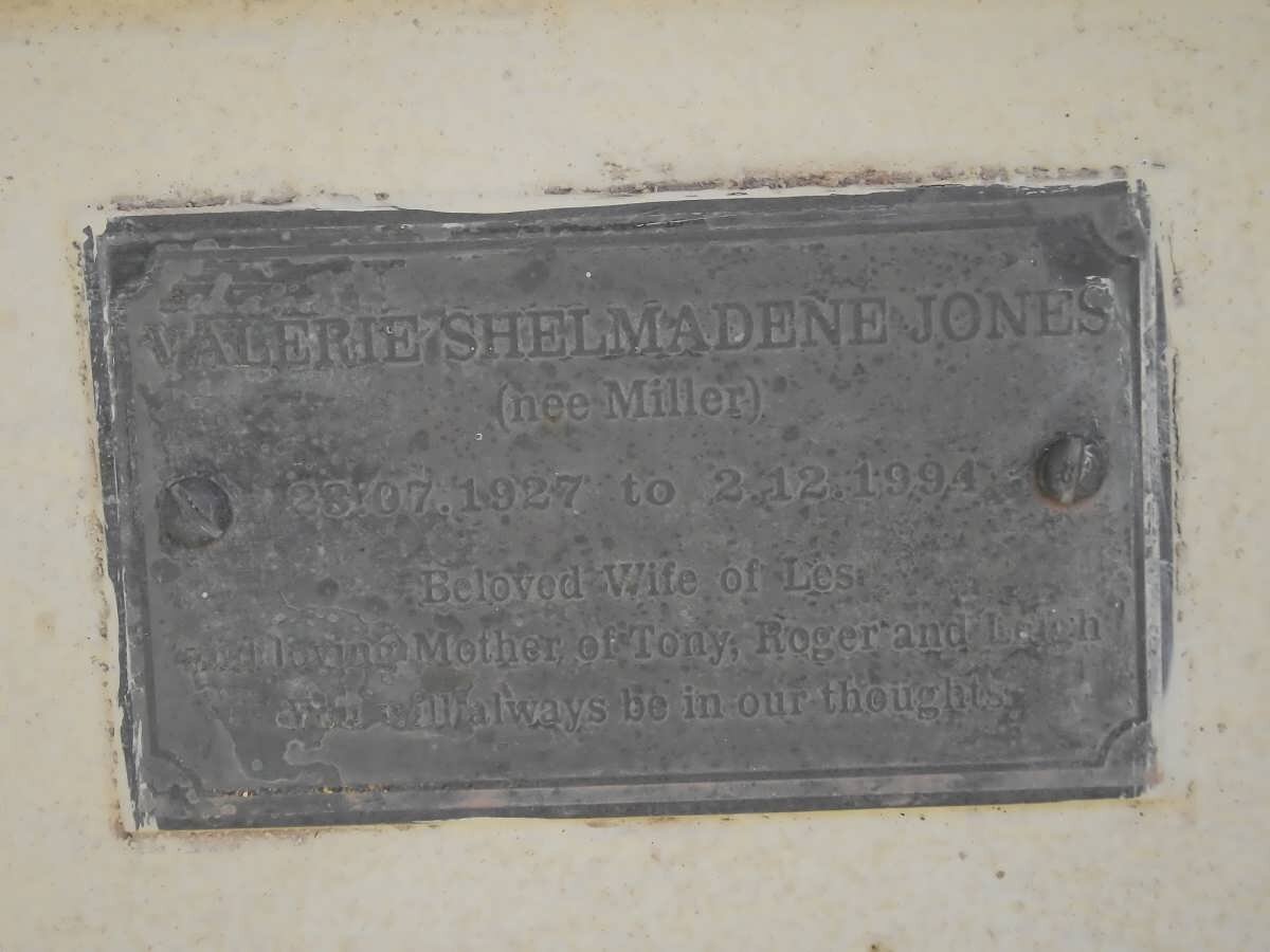 JONES Valerie Shelmadene nee MILLER 1927-1994