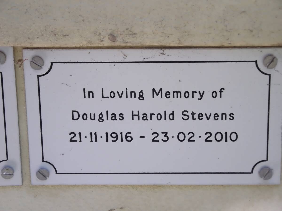 STEVENS Douglas Harold 1916-2010