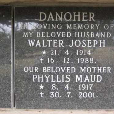 DANOHER Walter Joseph 1914-1988 &amp; Phyllis Maud 1917-2001