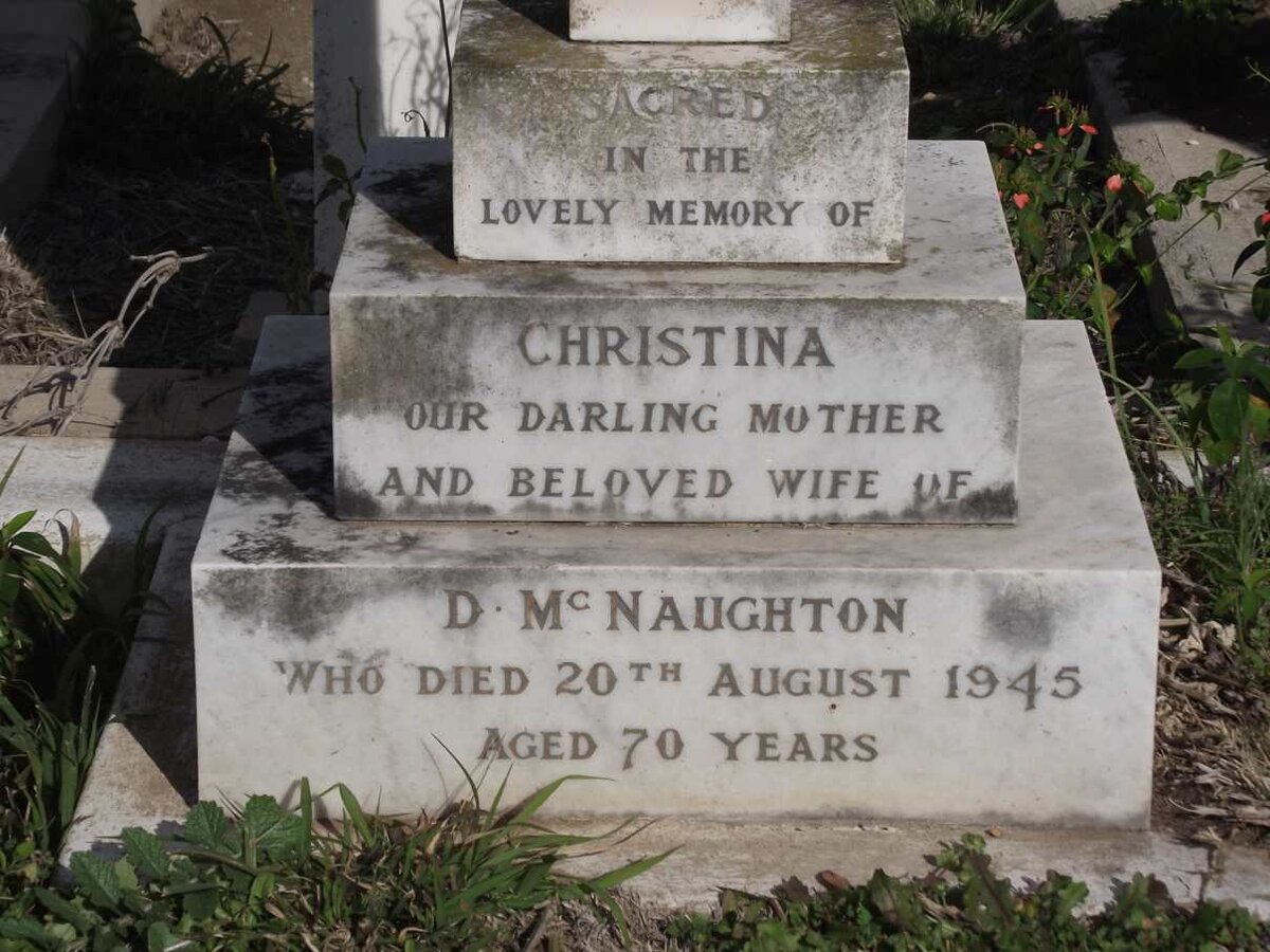 McNAUGHTON Christina -1945
