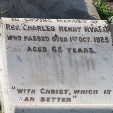 R - Vanne :: Surnames - R