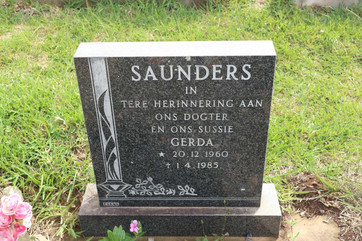 SAUNDERS Gerda 1960-1985