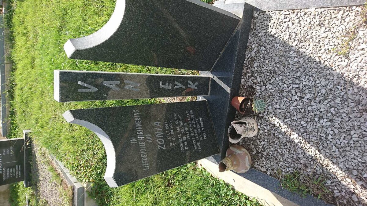 EYK Zonia, van 1943-2009