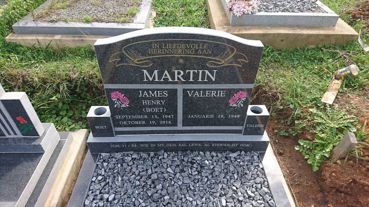 MARTIN James Henry 1947-2016 &amp; Valerie 1948-