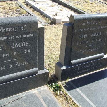 JACOB Emil 1902-1969 &amp; Lisel 1904-1958 :: JACOB A.E. nee REYNDERS 1924-1996