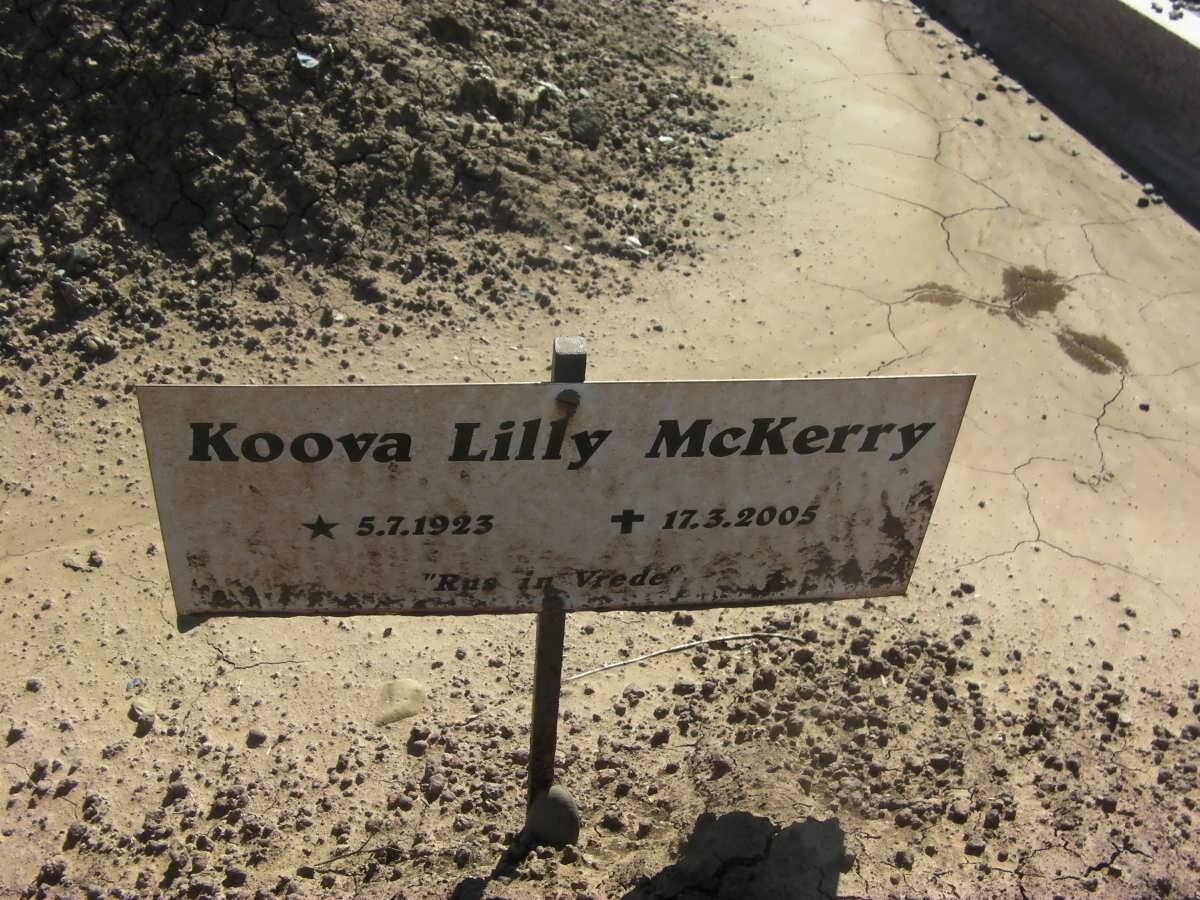 McKERRY Koova Lilly 1923-2005