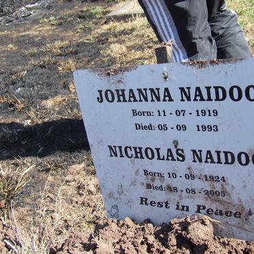 NAIDOO Nicholas 1924-2005 &amp; Johanna 1919-1993