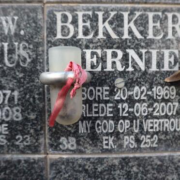 BEKKER Ernie 1969-2007