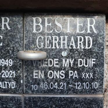 BESTER Gerhard 1946-2012