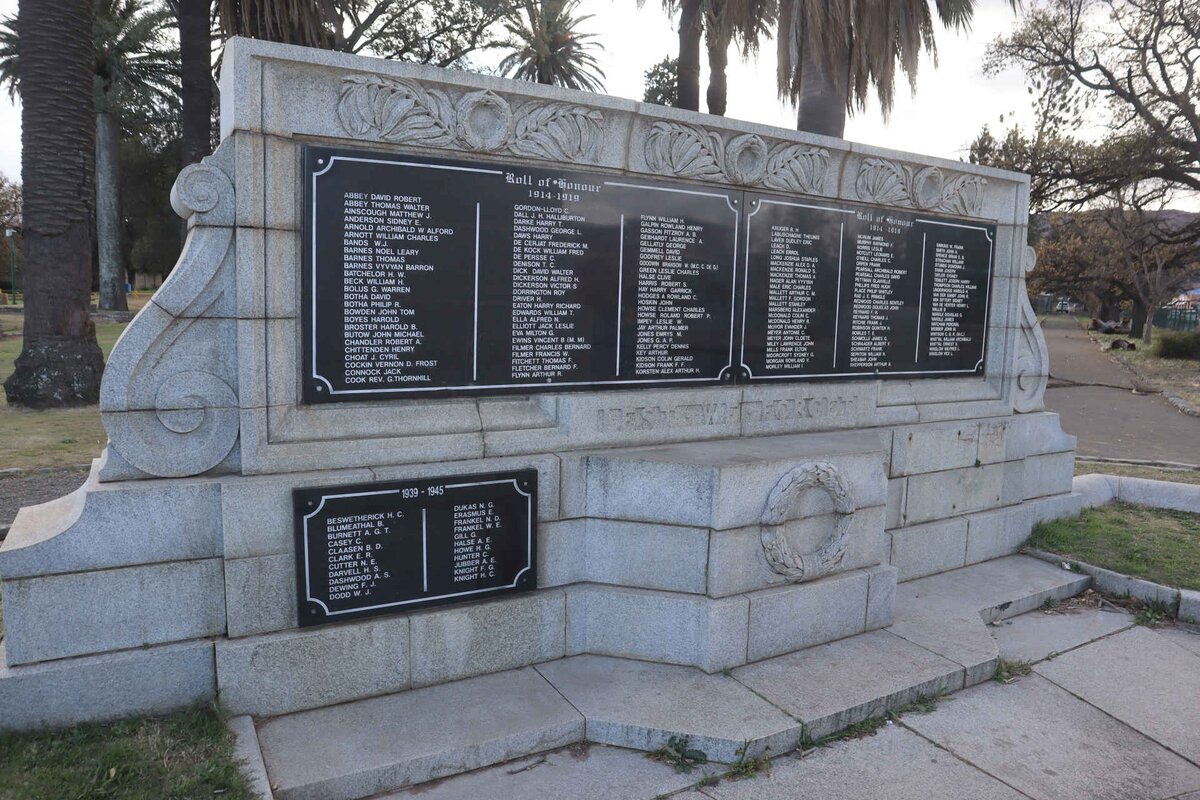 09. New plaques - Memorial Wall World War I & II