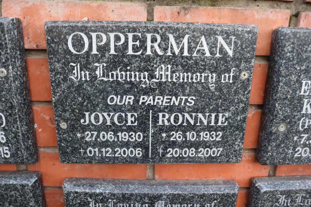 OPPERMAN Ronnie 1932-2007 & Joyce 1930-2006