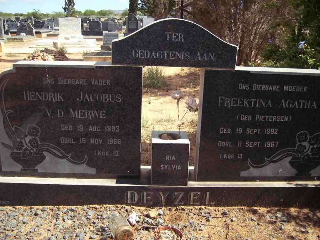 DEYZEL Hendrik Jacobus v.d. Merwe 1893-1966 &amp; Freektina Agatha PIETERSEN 1892-1967