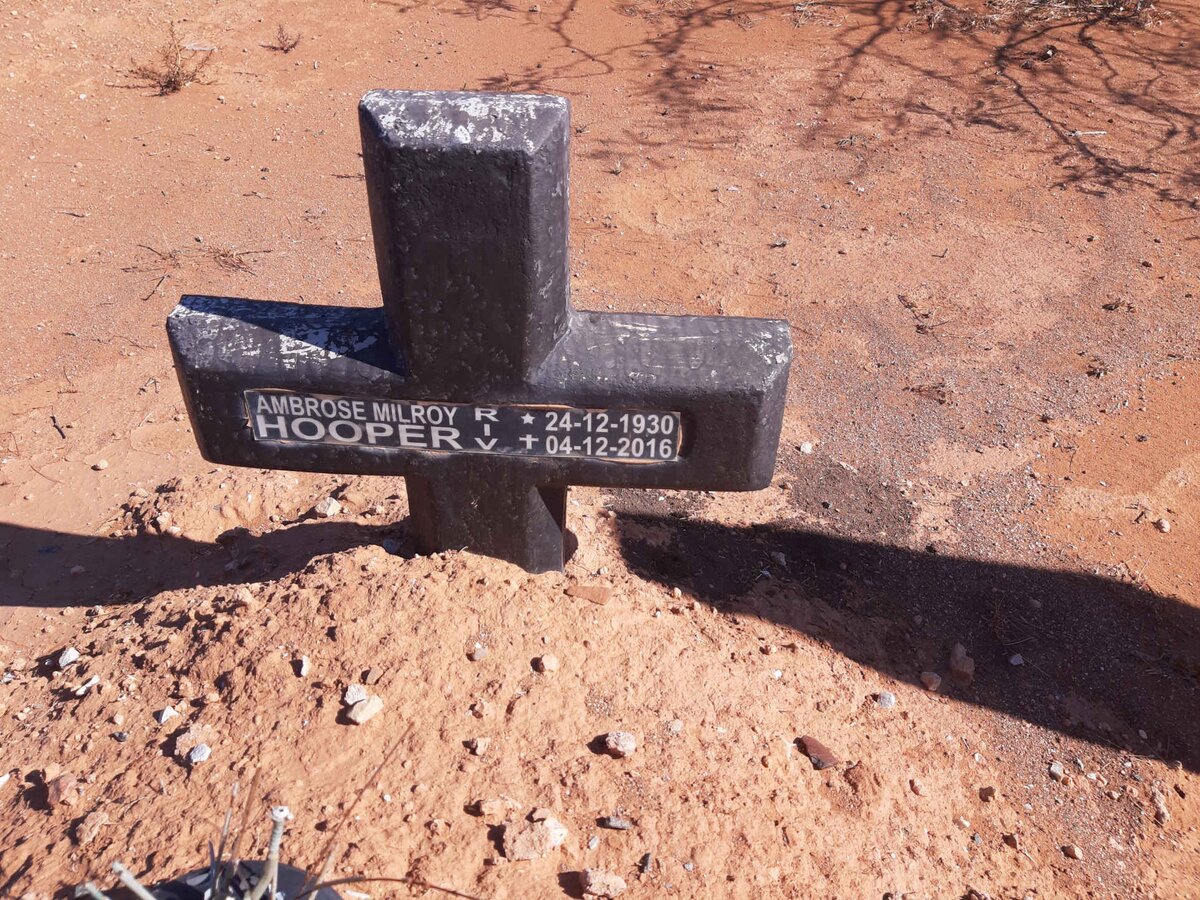 HOOPER Ambrose Milroy 1930-2016