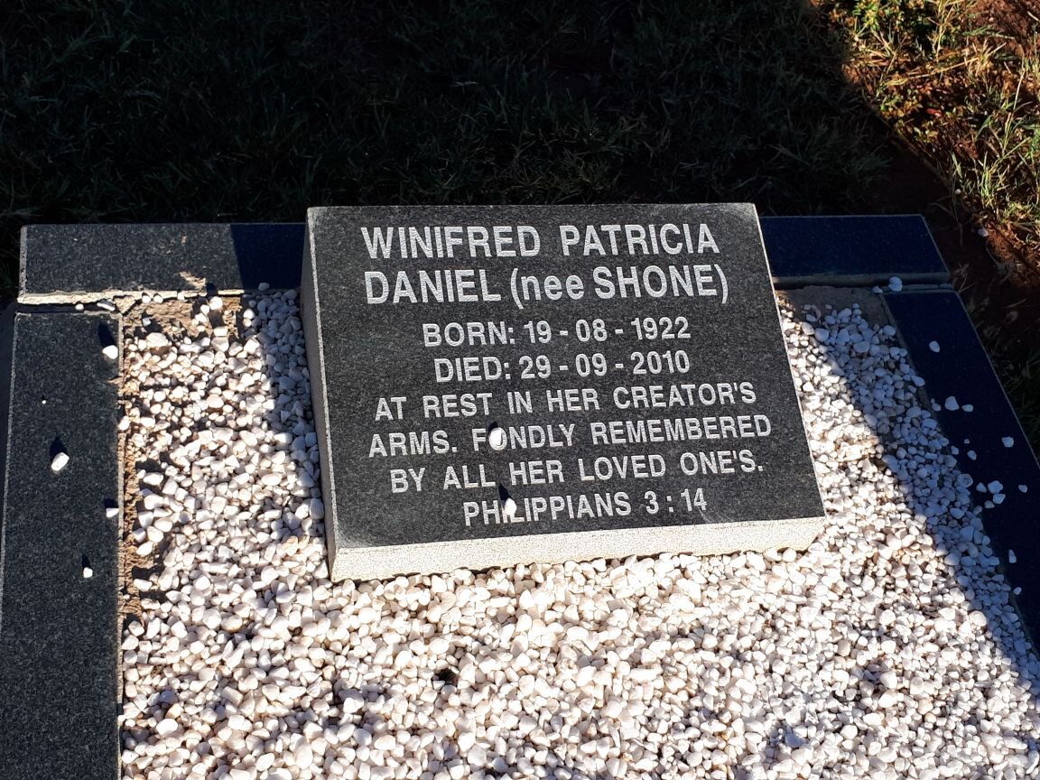 DANIEL Winifred Patricia nee SHONE 1922-2010