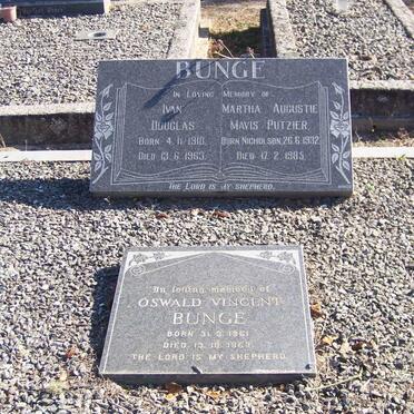 BUNGE Ivan Douglas 1918-1963 &amp; Martha Augustie Mavis Putzier NICHOLSON 1932-1985