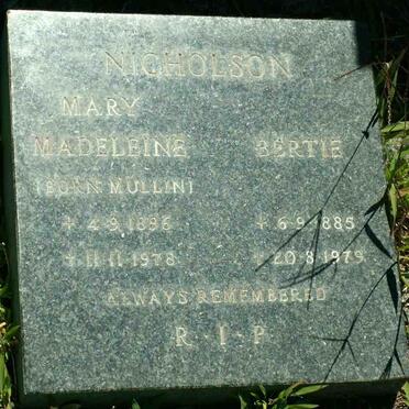 NICHOLSON Bertie 1885-1979 &amp; Mary Madeleine MULLIN 1896-1978