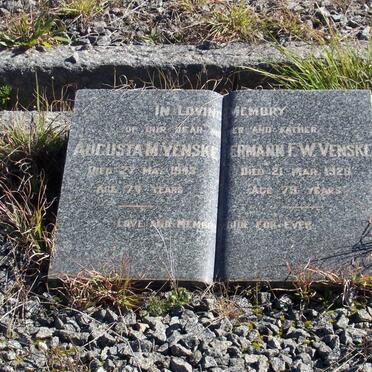 VENSKE Hermann F.W. -1928 &amp; Auguste M. -1943