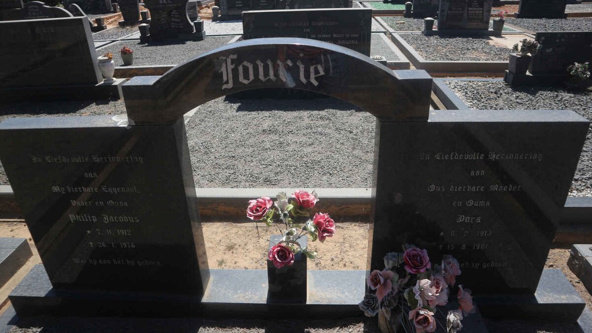 FOURIE Philip Jacobus 1912-1976 &amp; Dora 1913-1981