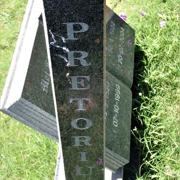 PRETORIUS Gert 1920-1999 &amp; Molly 1922-2004