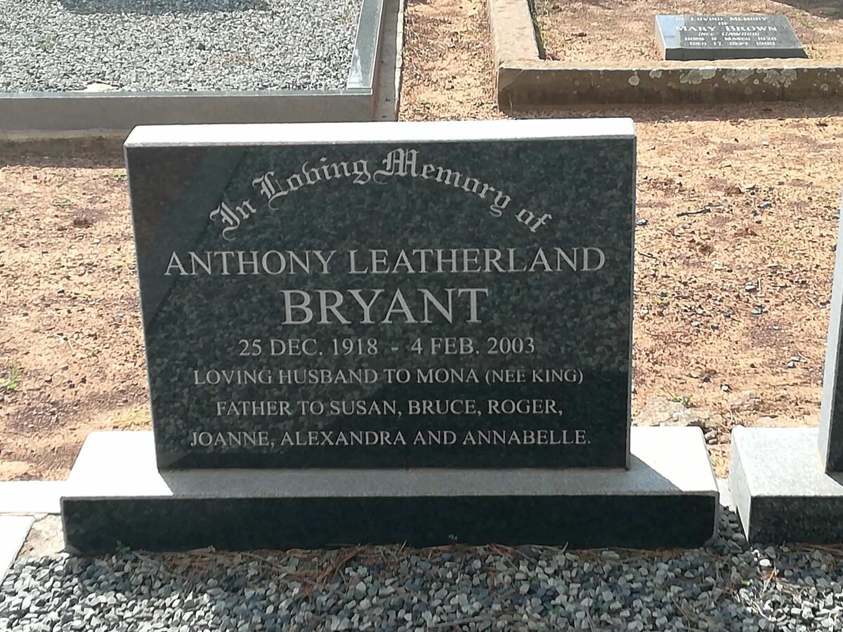 BRYANT Anthony Leatherland 1918-2003 &amp; Mona nee KING 1922-2010