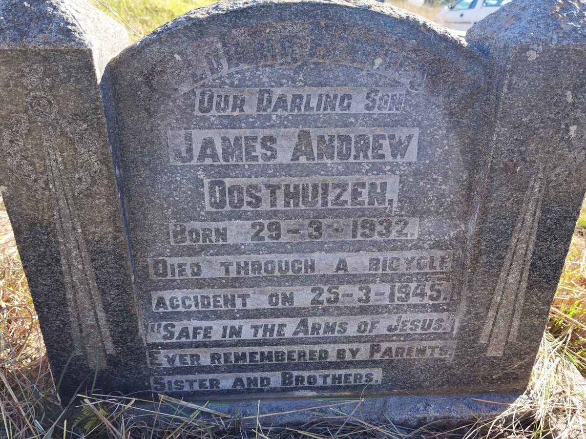 OOSTHUIZEN James Andrew 1932-1945