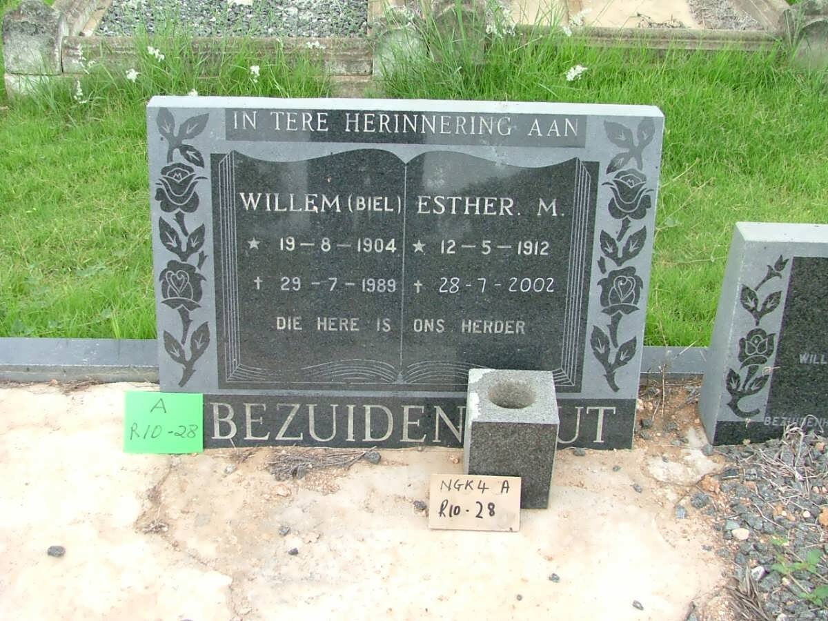 BEZUIDENHOUT Willem 1904-1989 &amp; Esther M. 1912-2002