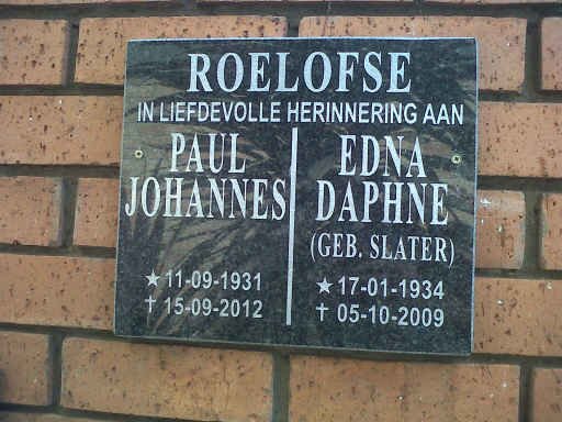 ROELOFSE Paul Johannes 1931-2012 &amp; Edna Daphne SLATER 1934-2009
