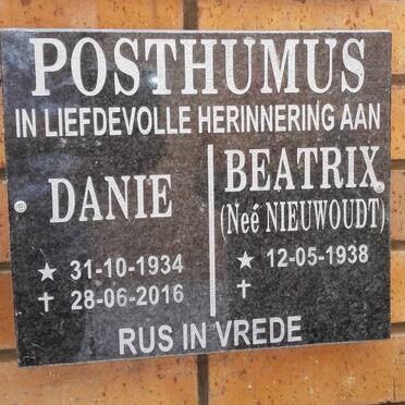 POSTHUMUS Danie 1934-2016 &amp; Beatrix NIEUWOUDT 1938-