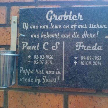 GROBLER Paul C.S. 1950-2011 &amp; Freda 1952-2014
