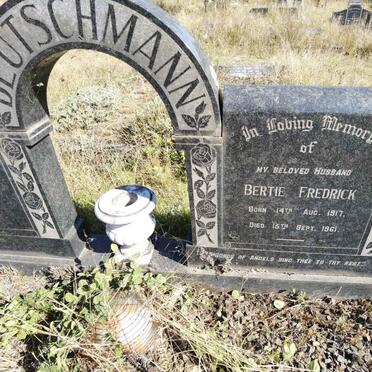 D - Vanne :: Surnames - D