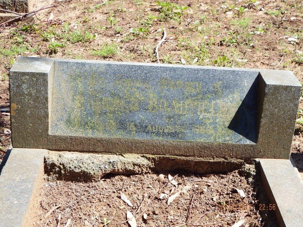 BRADFIELD Harold -1966