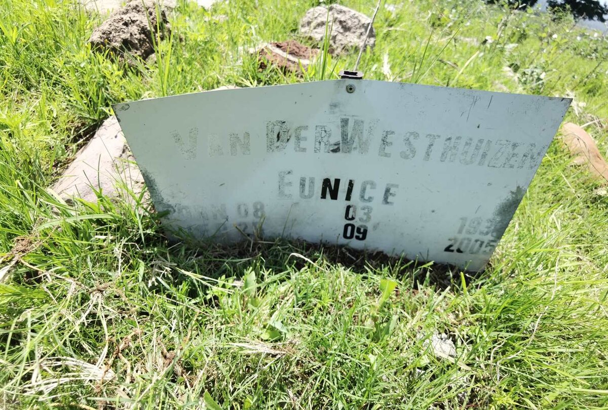WESTHUIZEN Eunice, van der 193?-2005