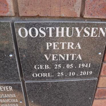 OOSTHUYSEN Petra Venita 1941-2019
