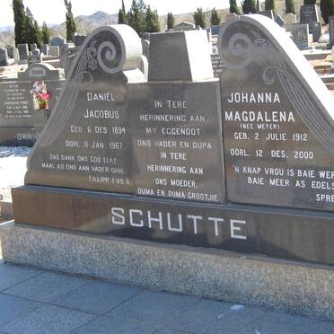 SCHUTTE Daniel Jacobus 1894-1967 &amp; Johanna Magdalena MEYER 1912-2000