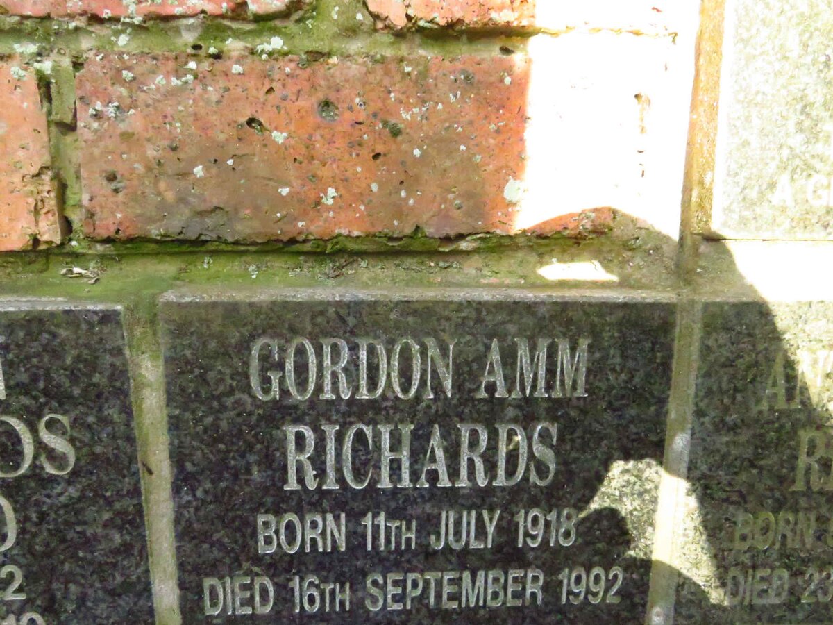 RICHARDS Gordon Amm 1918-1992