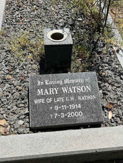 WATSON Mary 1914-2000