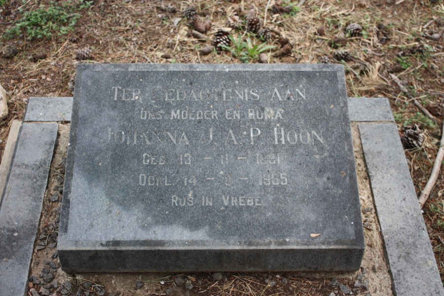 HOON Johanna J.A.P. 1881-1965