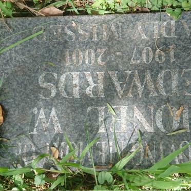 EDWARDS Lionel W. 1907-2001