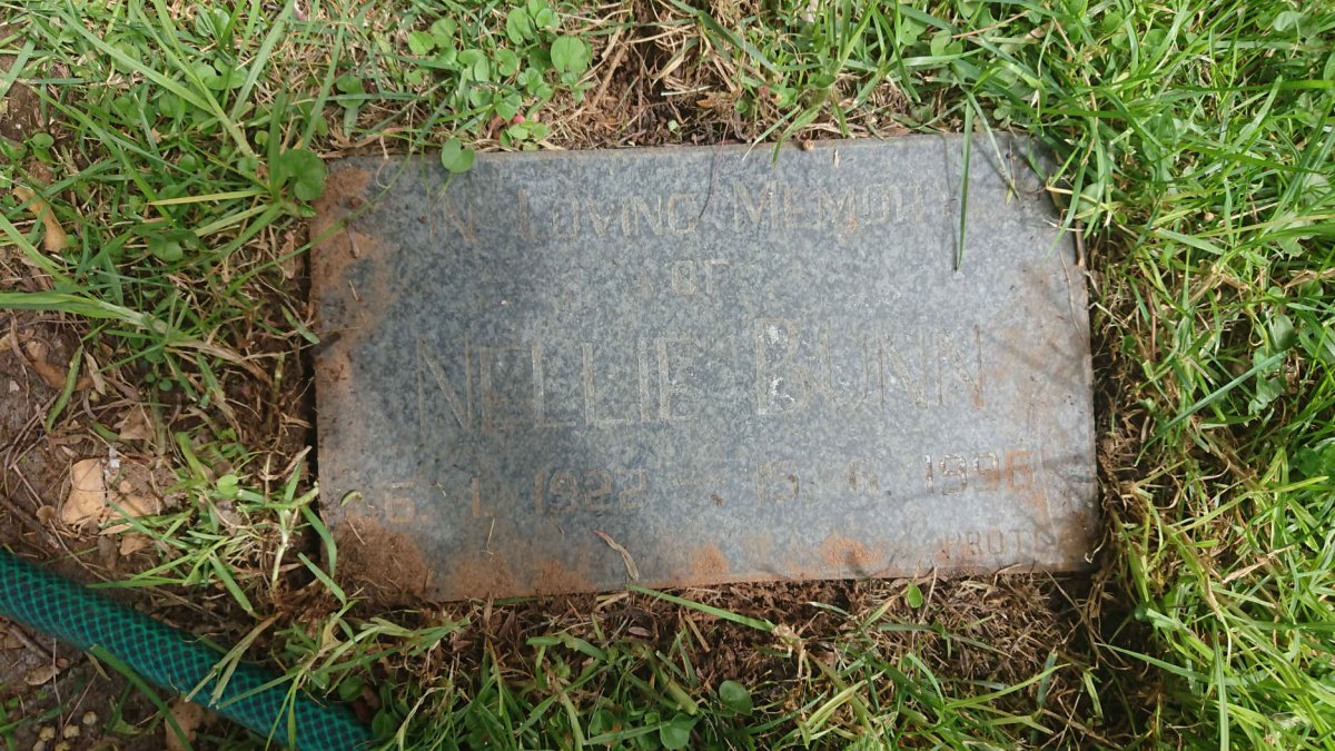 BUNN Nellie 1922-1996