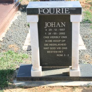 FOURIE Johan 1957-2002